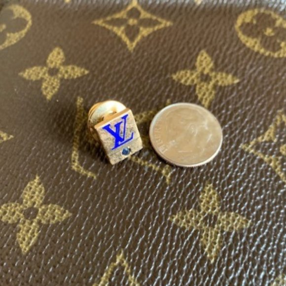 Louis Vuitton LV Vintage Rare 14K Gold Lapel Pin with Sapphire - Picture 1 of 5